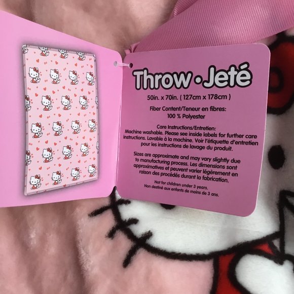Hello Kitty Pink Valentine's Day Throw Blanket - Picture 6 of 6